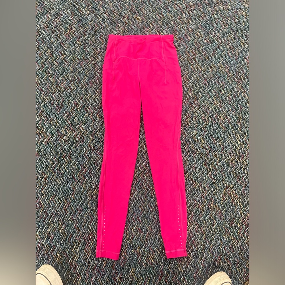Hot pink Lululemon leggings